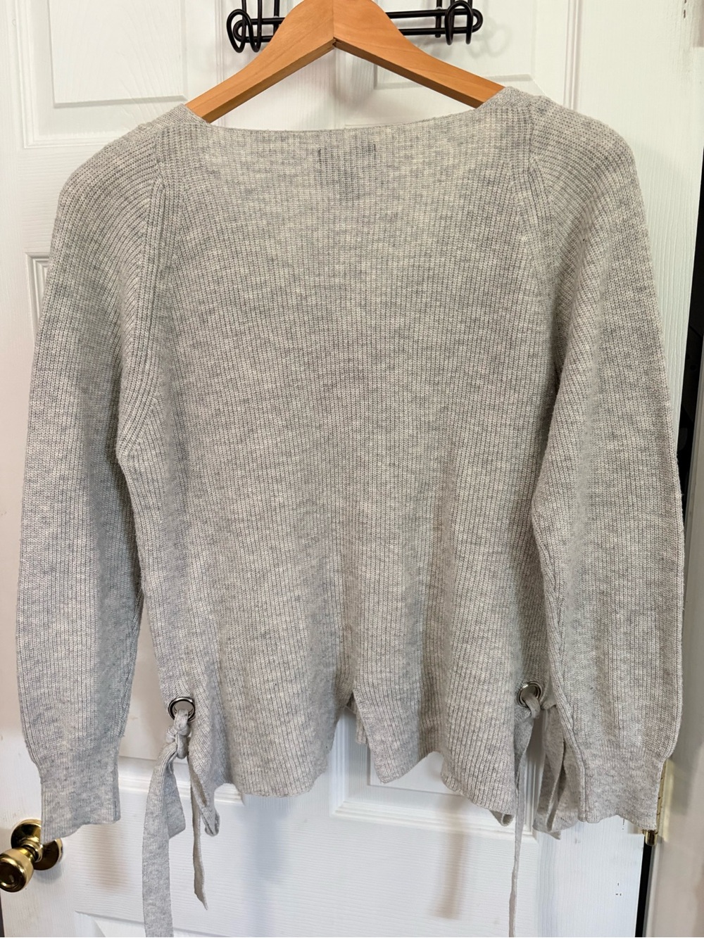 Light Gray V-Neck Tie-Hem Sweater - Picture 3 of 7
